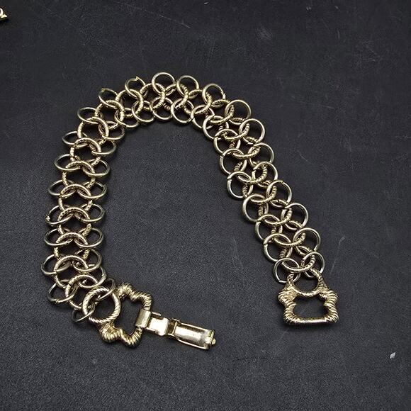 Vintage Goldette Gold Tone Circle Link Bracelet Costume Jewelry - Picture 2 of 8